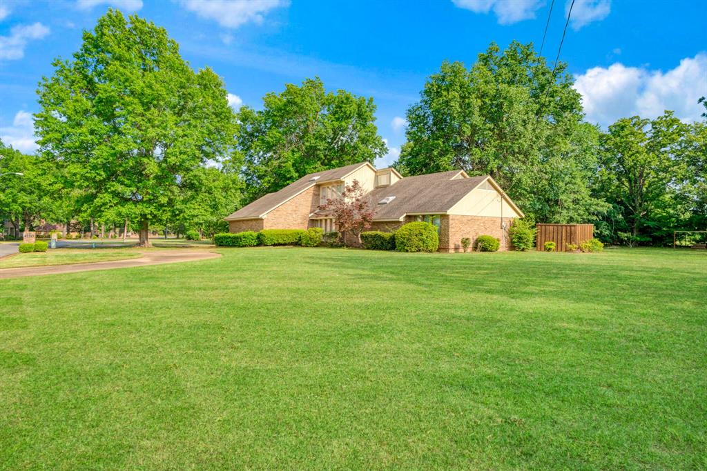 Twin Lakes - Residential