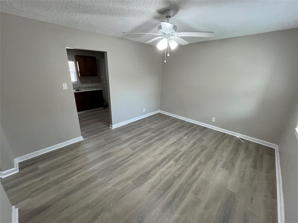 427 NE 38th Street