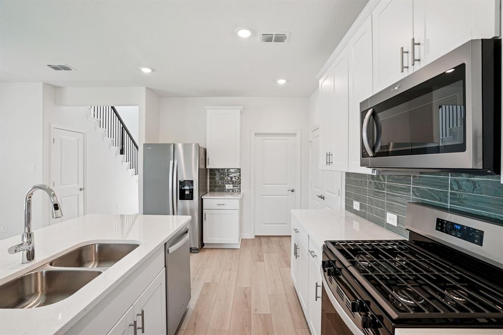 520 Clover Creek Drive