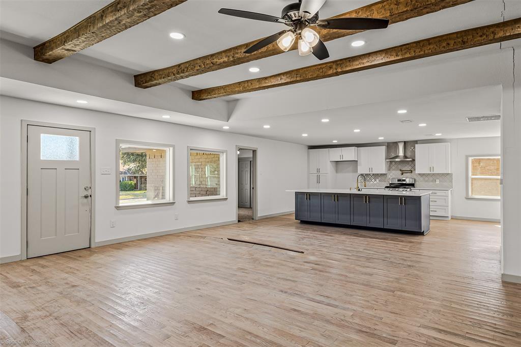 1301 Pecan Valley Drive