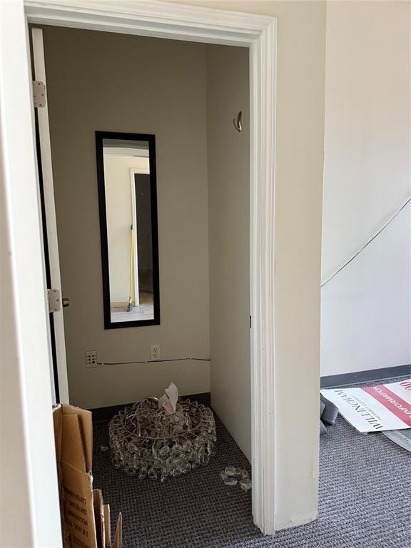 - - Commercial Lease