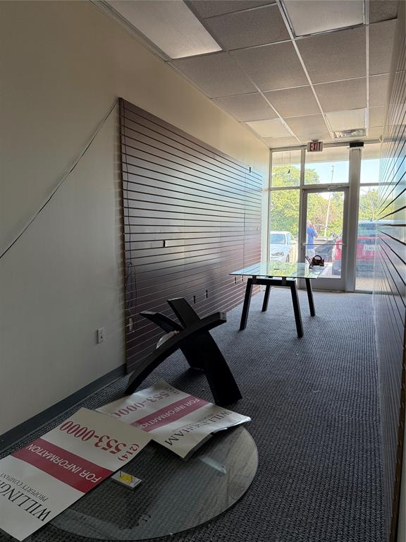 - - Commercial Lease