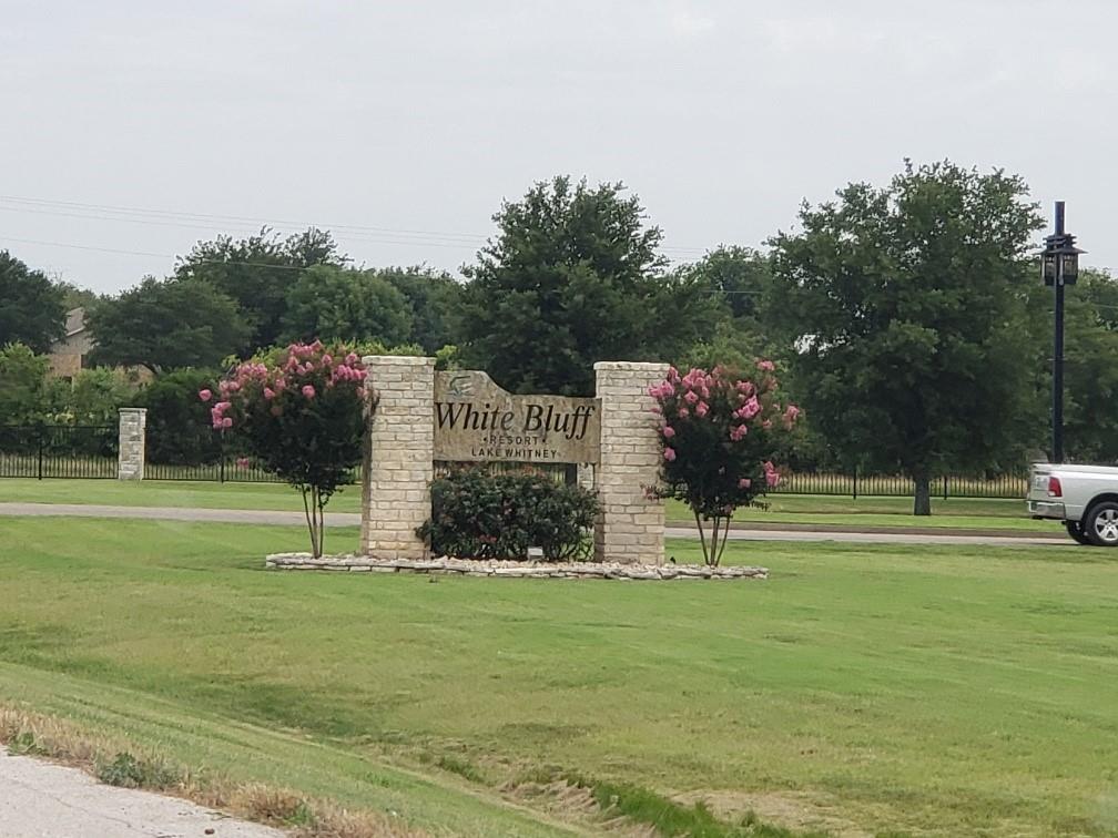 White Bluff #01 - Land