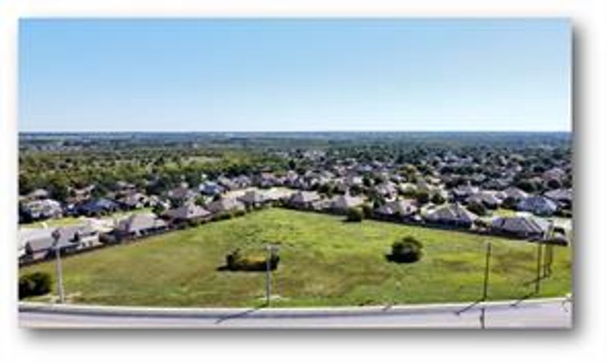 - 3 Acres ideal for a neighborhood retail center or a restaurant pad site
- Zoned C-3 for “Commercial District”
- Walking distance to Smith Middle School & Gerard Elementary School
- Adjacent to brand new D.R. Horton residential development
- Minutes from Cleburne Golf Links & Lake Pat Cleburne