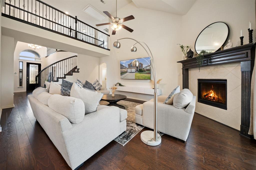 THE VILLAGES AT CHARLESTON - Residential