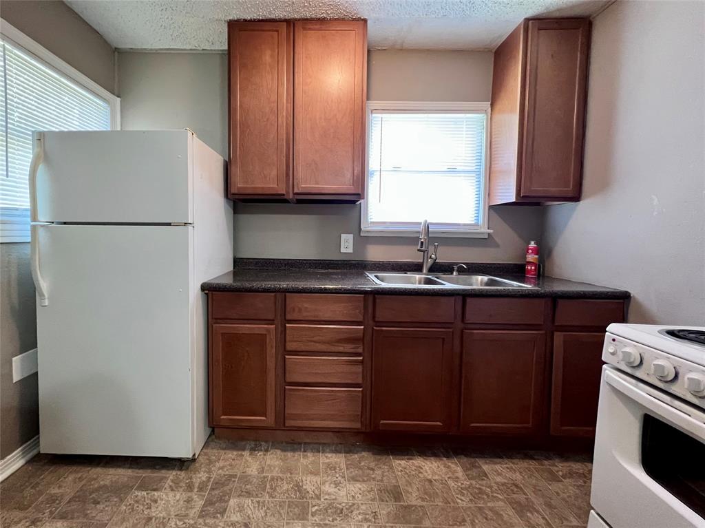 Miller & Stemmons - Residential Lease