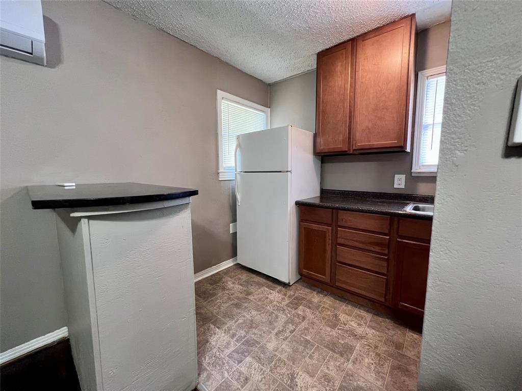 Miller & Stemmons - Residential Lease