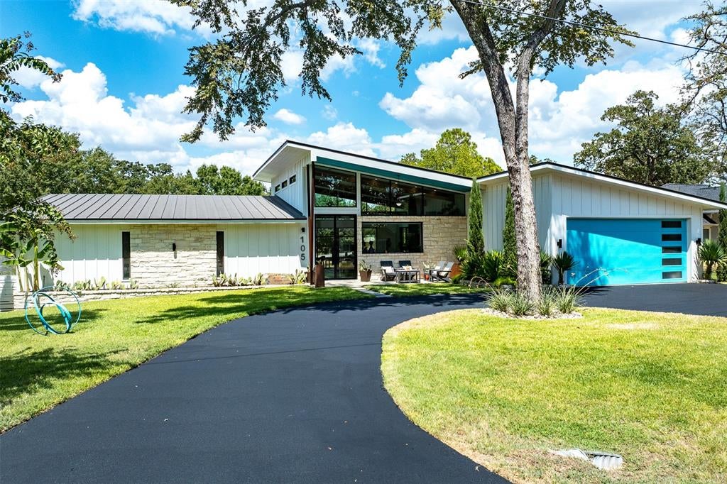 105 Azalea Court