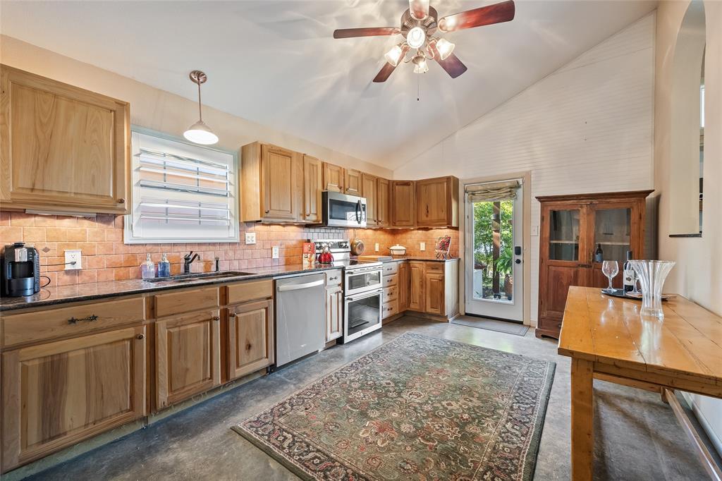 Cedarcrest Shores Estate - Residential