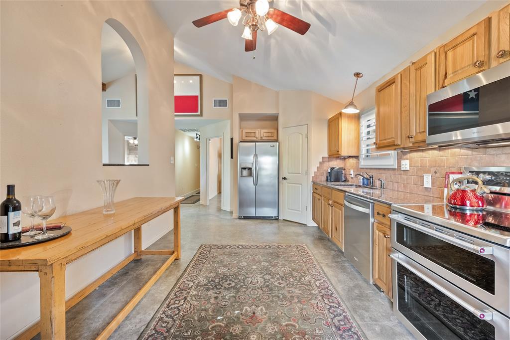 Cedarcrest Shores Estate - Residential