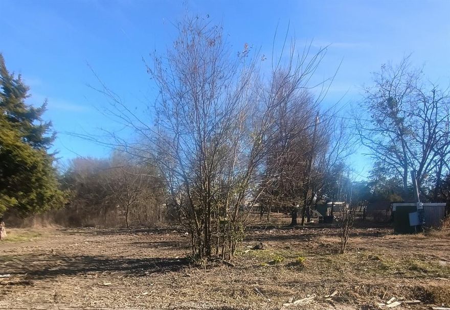 Discover a ready-to-go 0.49-acre lot on Private Road 2284 in Quinlan, TX. This property already has the essentials in place — water meter, electricity, and an existing septic system — making it an ideal spot for your next build or a mobile home.

Tucked away on a quiet private road but still close to town, the lot offers easy living, flexible use, and a head start on development. Whether you’re looking to create a homestead, place a manufactured home, or hold as an investment, this property is fully prepped and waiting.