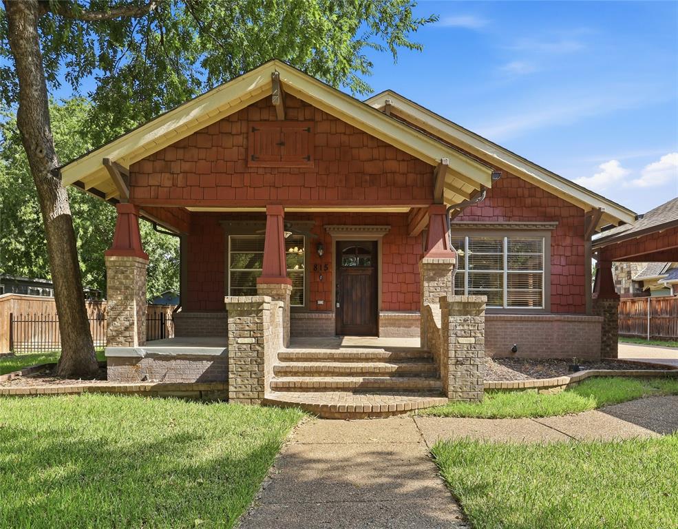 815 Brazos Street