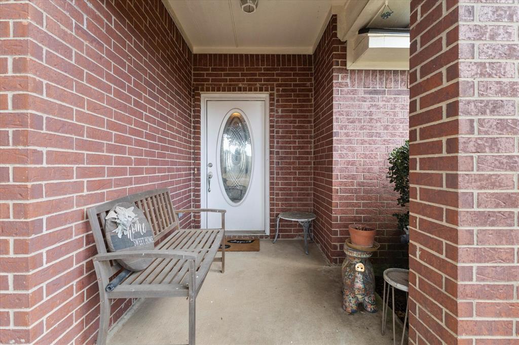 1017 Oak Hollow Lane