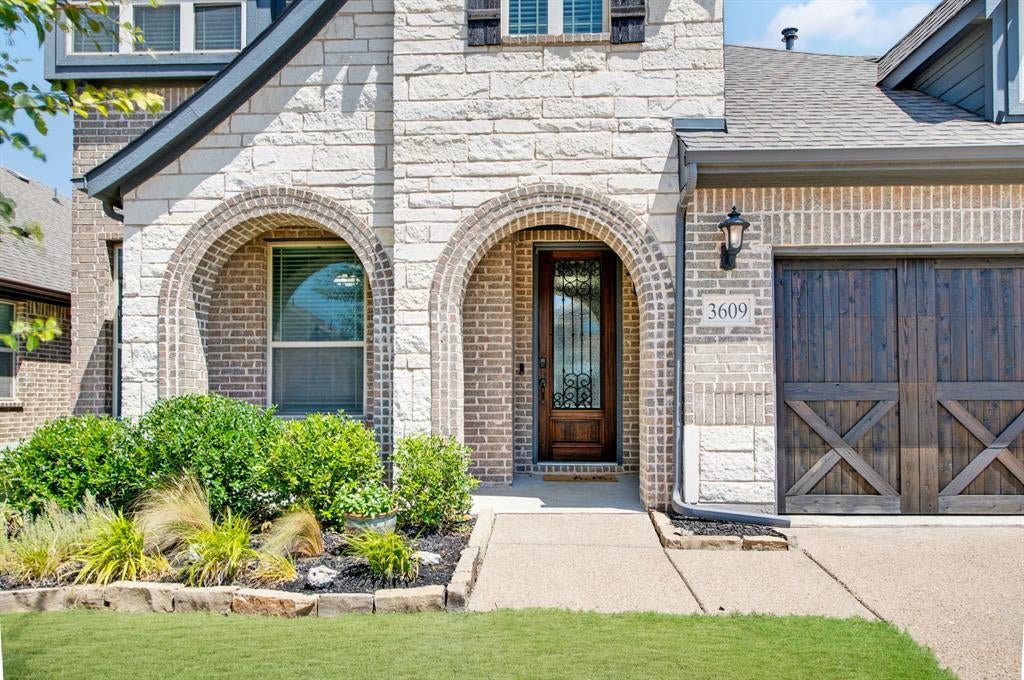 3609 Red Deer Lane