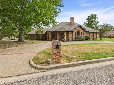 1178 E Oval Drive Athens TX 75751