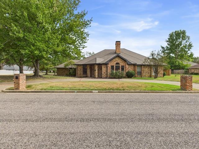 1178 E Oval Drive