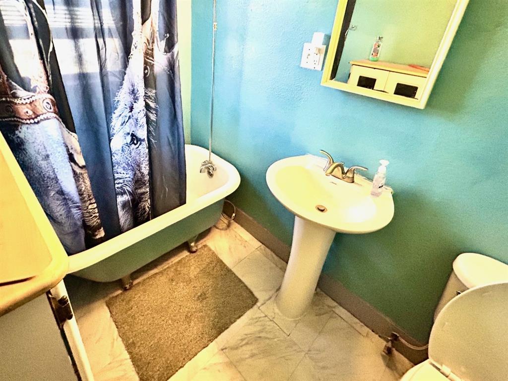 CHRISTIAN BLUMENTHAL - Residential