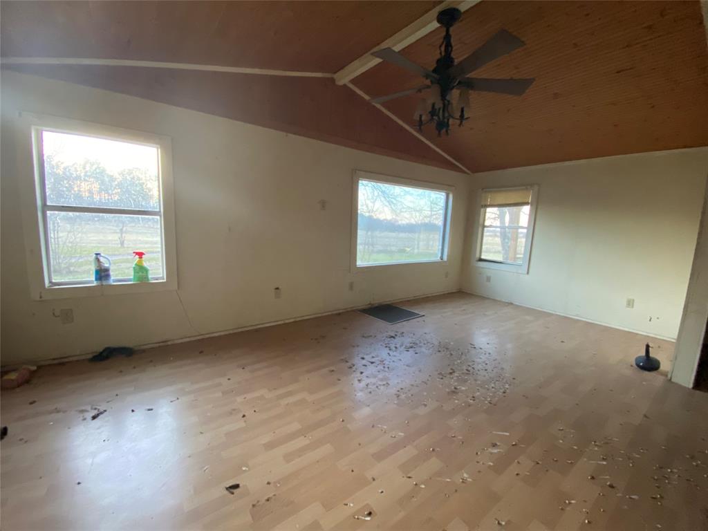 T J Shaw Surv Abs #759 - Residential