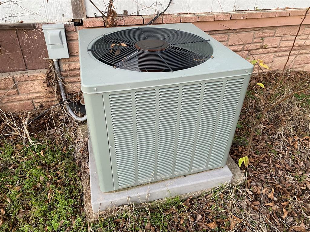 T J Shaw Surv Abs #759 - Residential