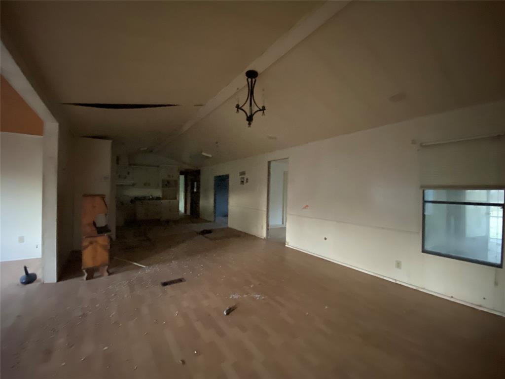 T J Shaw Surv Abs #759 - Residential