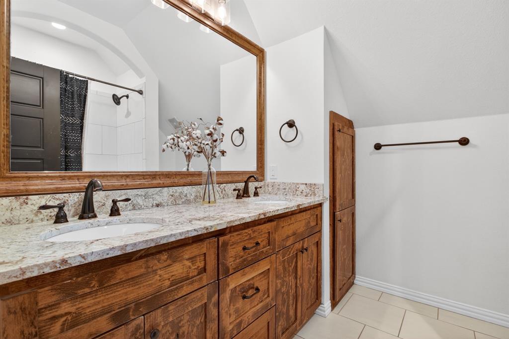 La Madera - Residential