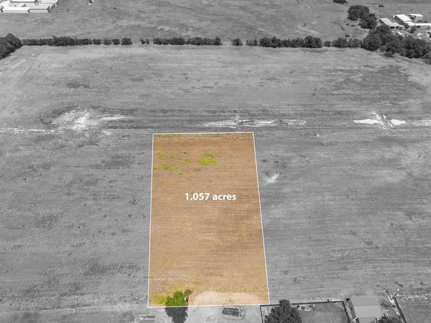 READY TO BUILD YOUR DREAM HOME...come see the newest subdivision in Hillsboro called High Point at Balcones. There are 21 - 1+ acre restricted lots . Located in a beautiful neighborhood just outside the city limits of Hillsboro (no city taxes). NO HOA!! Utilities are available! Buyer just needs to purchase a water meter (seller has already locked in a reduced rate for water meter purchase!) and install a septic system. High Point Dr. will be chip sealed soon. Call for a showing today!