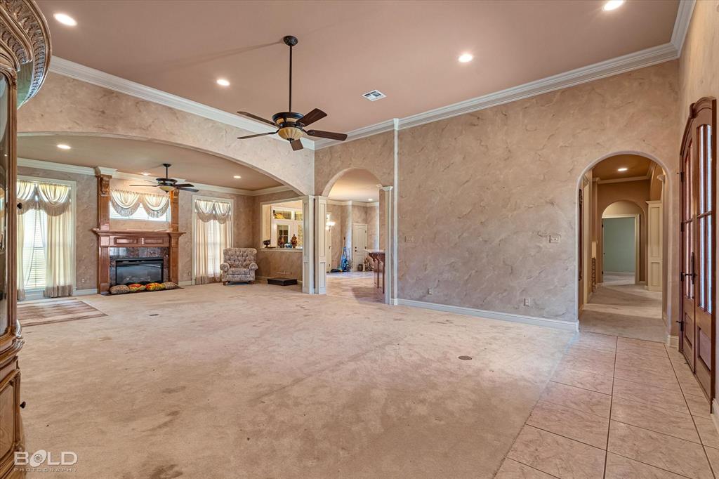 106 Oxford Circle