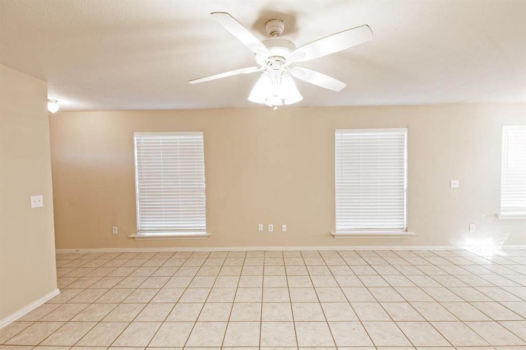 Howe, Texas 75459, United States, 3 Bedrooms Bedrooms, ,2 BathroomsBathrooms,Residential,Active,251322