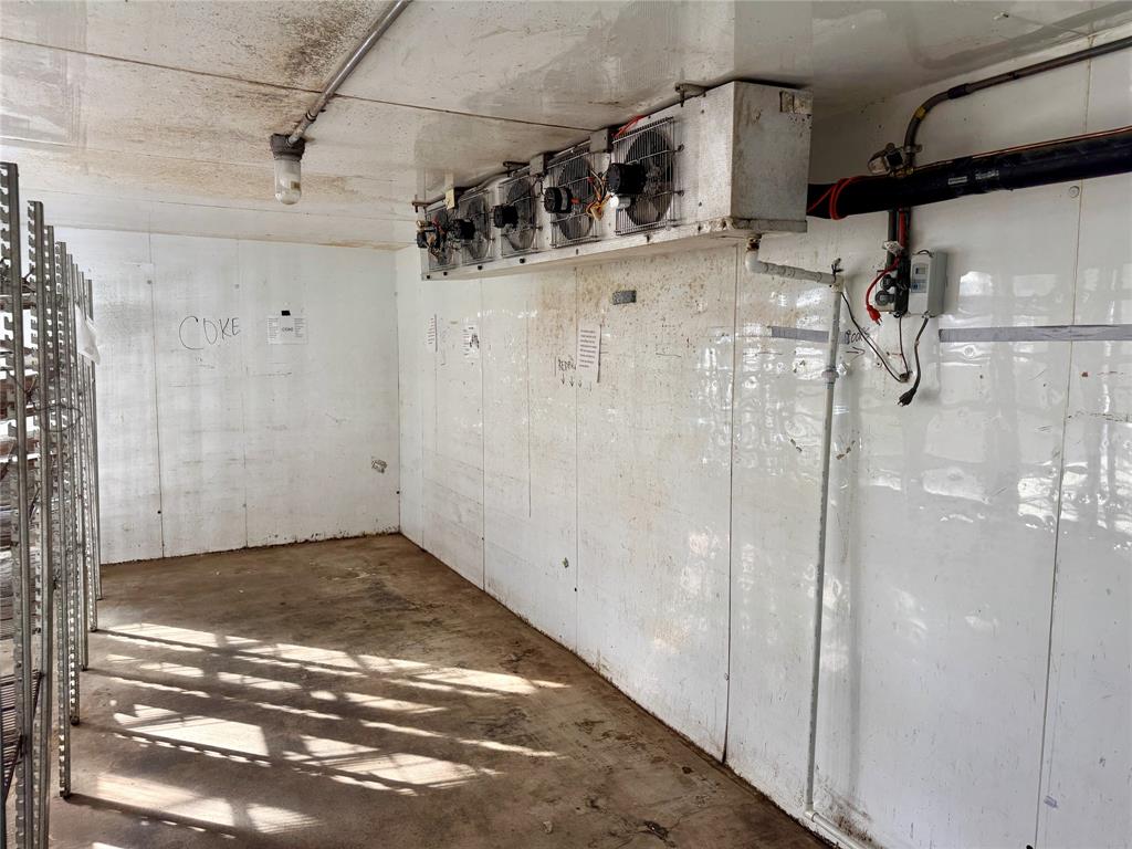 Crescent Heights - Commercial Sale