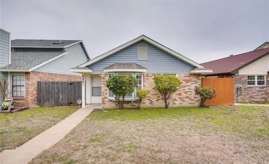 3 Bed 2 Bath, with enclosed outside patio storage. Located just minutes from I-820 in Fort Worth, TX.  Updated tile floor throughout the entire home, Selling Agent is Owner