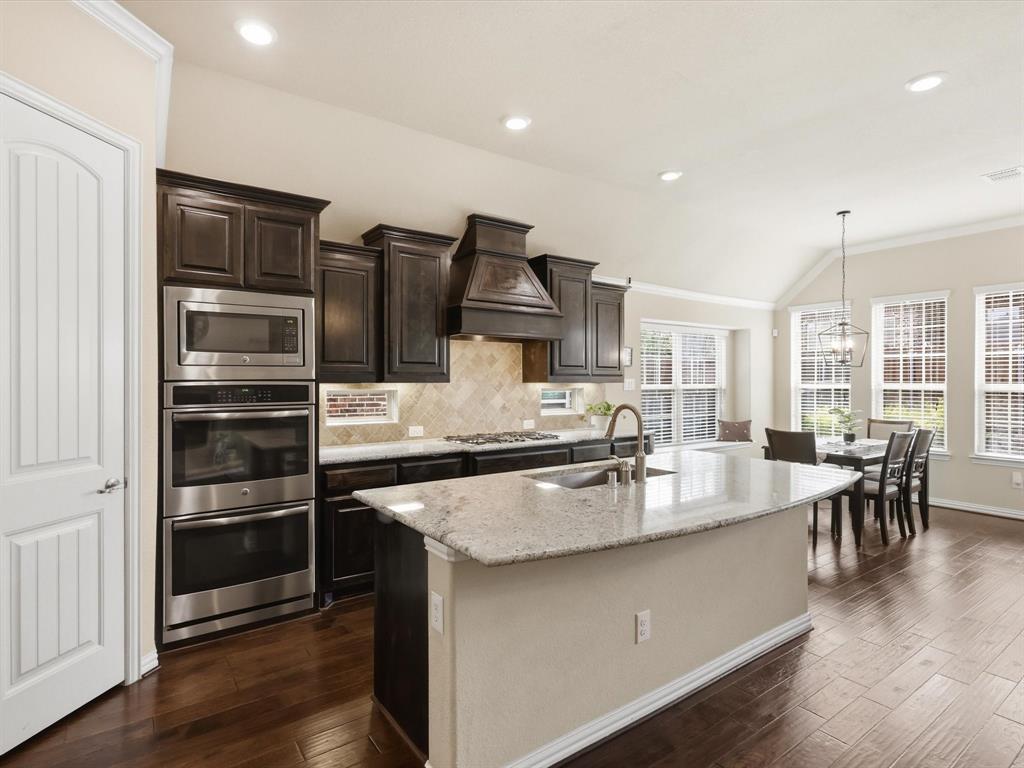 800 River Oak Avenue