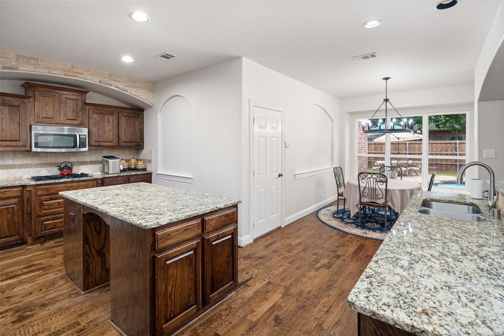 1737 Mapleleaf Drive