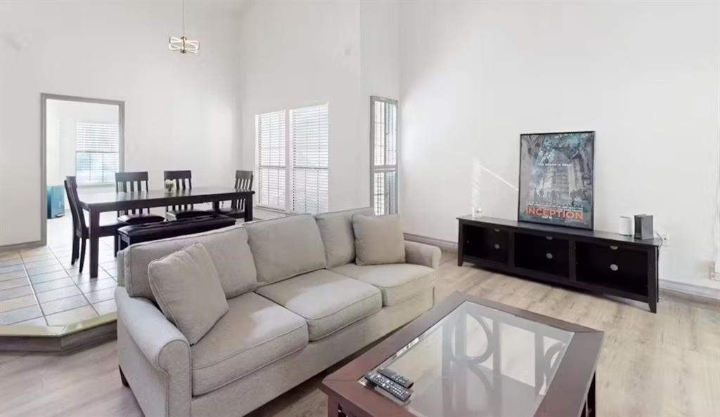 1408 Spenwick Terrace