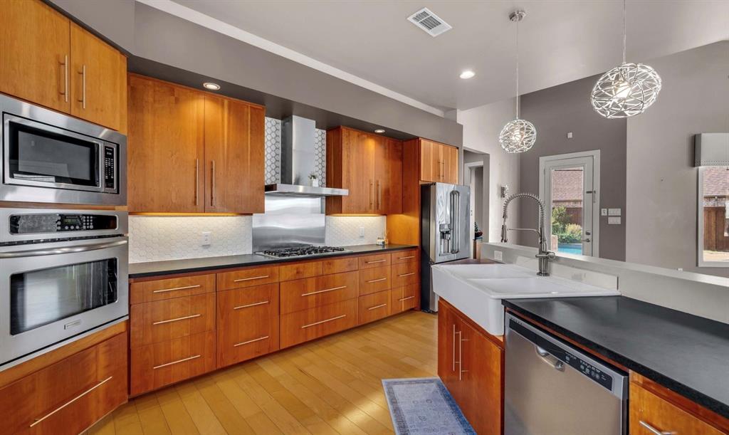 Strawberry Fields Mansfield - Residential Lease