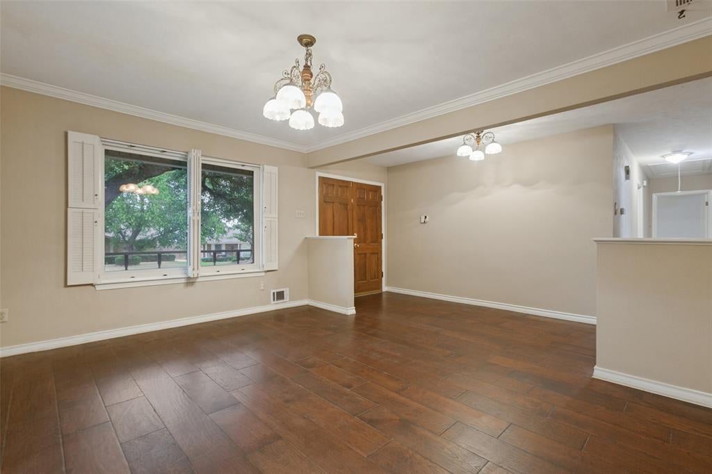 9433 Meadowknoll Drive