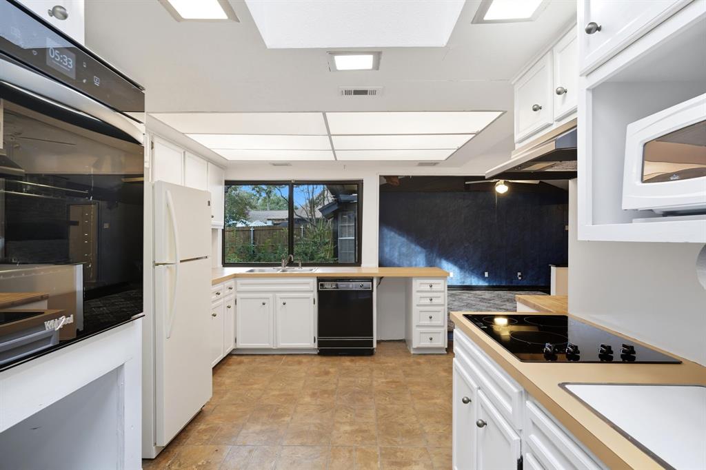 Canyon Creek Country Club 10 - Residential Lease