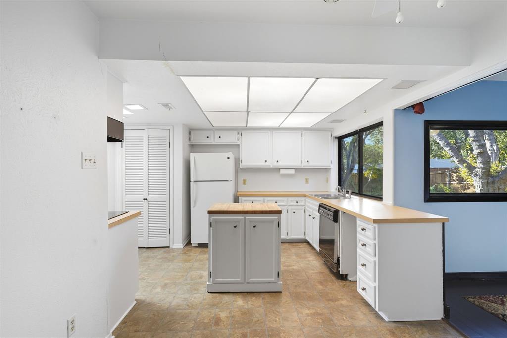 Canyon Creek Country Club 10 - Residential Lease