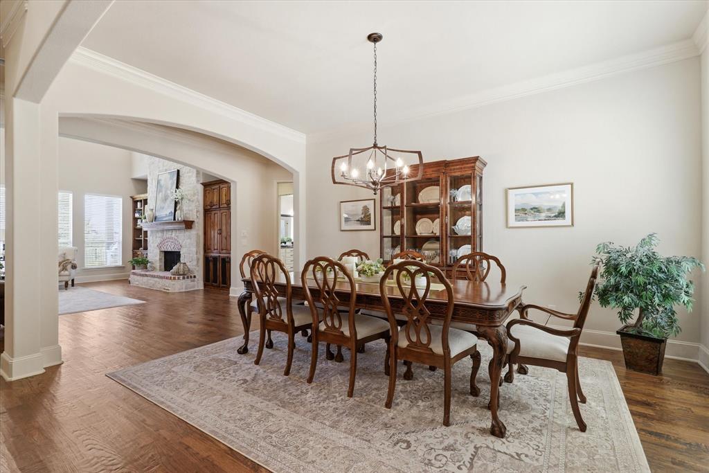 6076 Beacon Hill Drive