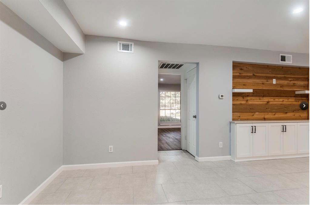 Valley View Condos - Residential Lease