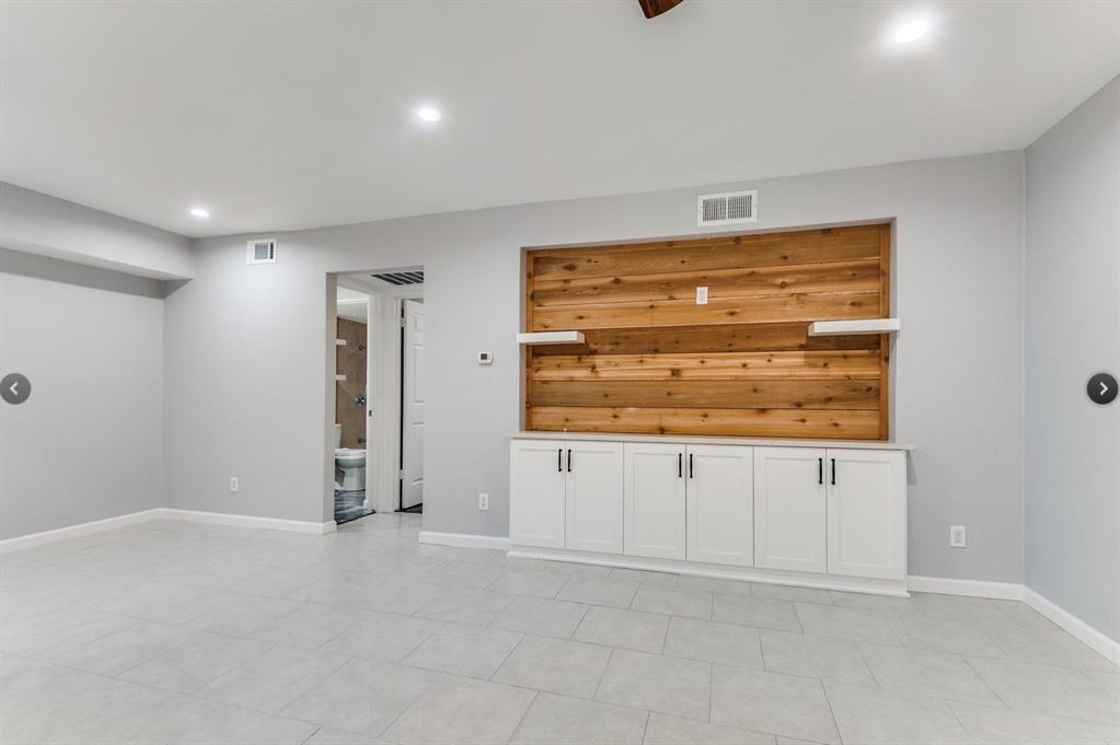 Valley View Condos - Residential Lease