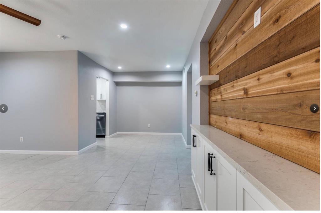 Valley View Condos - Residential Lease