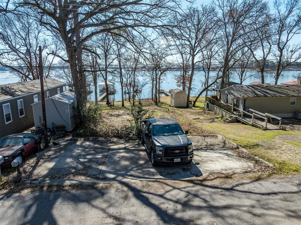1322 Shoreline Circle