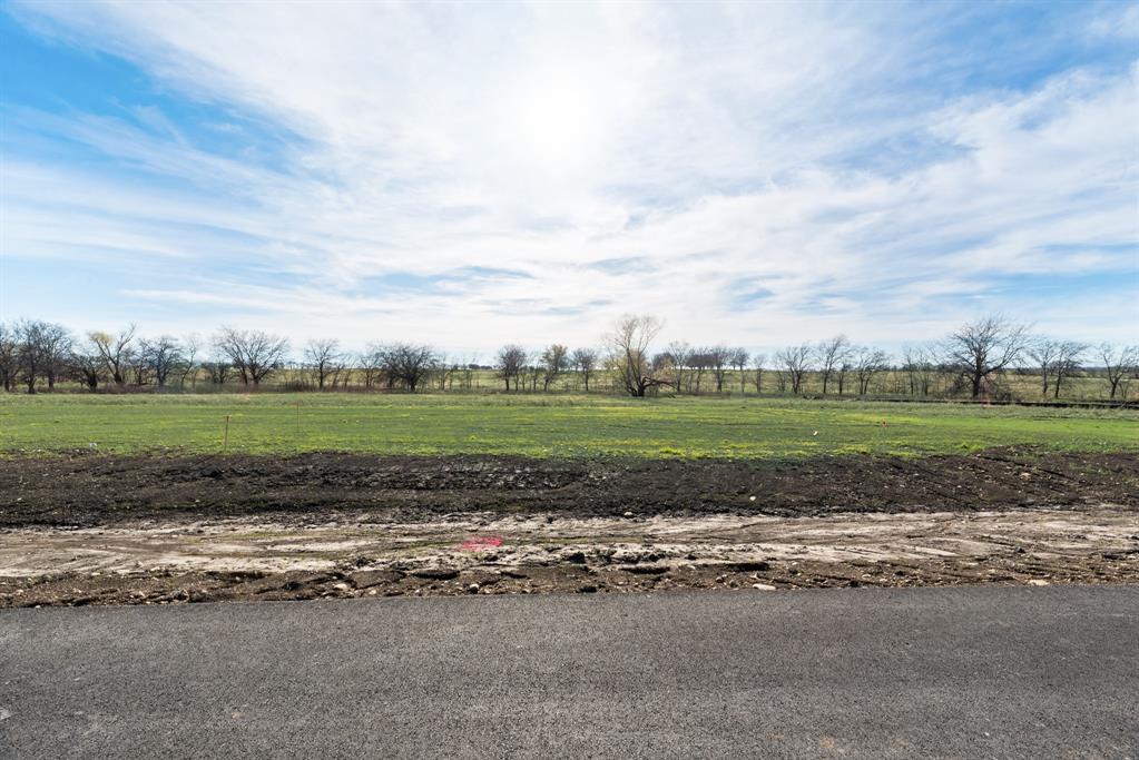 D BAR RANCH ESTATES - Land