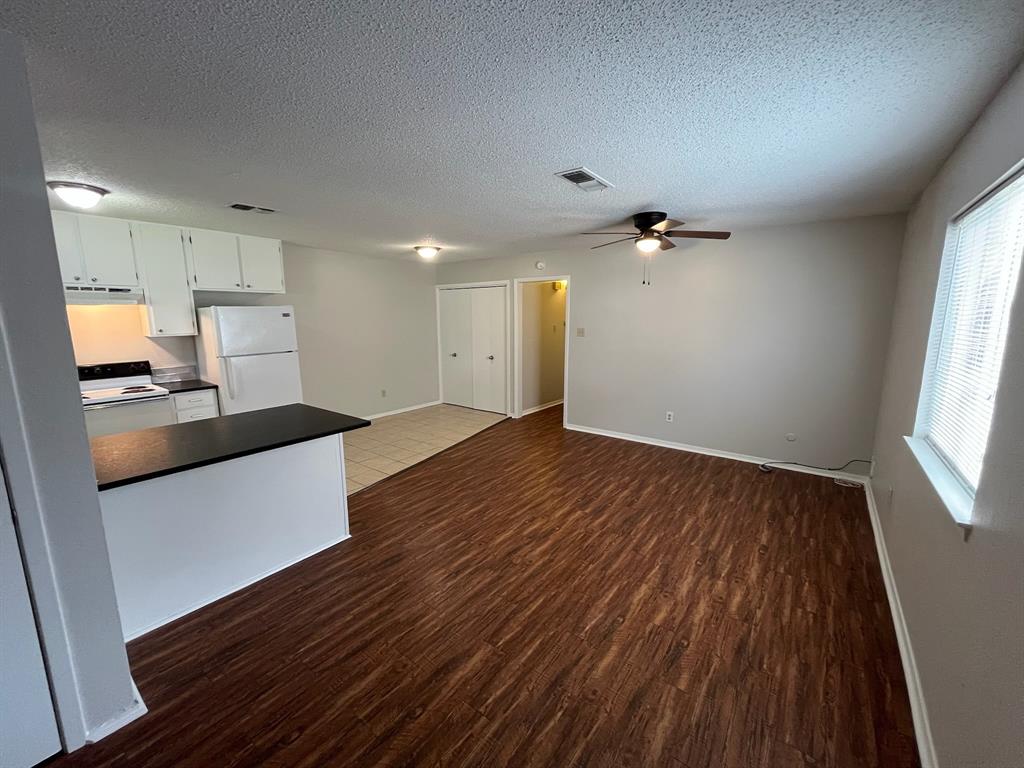 Chamberlain Arlington Heights - Residential Lease