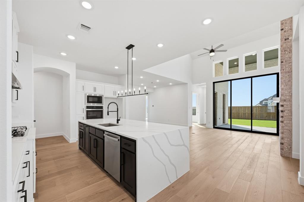 Quail Hollow: 72ft. lots - Residential