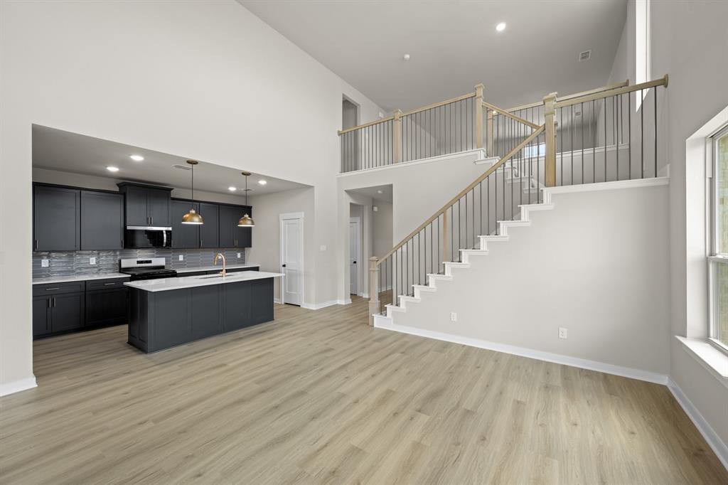 Sheppard's Place - Residential