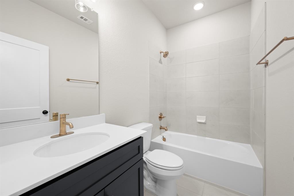 Sheppard's Place - Residential