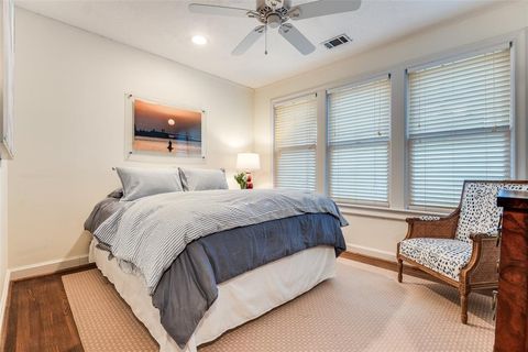 Tiny photo for 4504 Livingston Avenue, Highland Park, TX 75205 (MLS # 21247938)