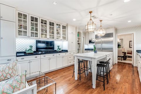 Tiny photo for 4504 Livingston Avenue, Highland Park, TX 75205 (MLS # 21247938)