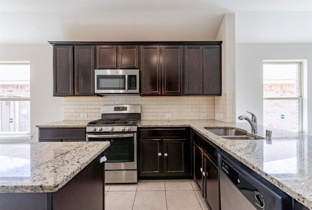 Hillstone Pointe Wes - Residential Lease